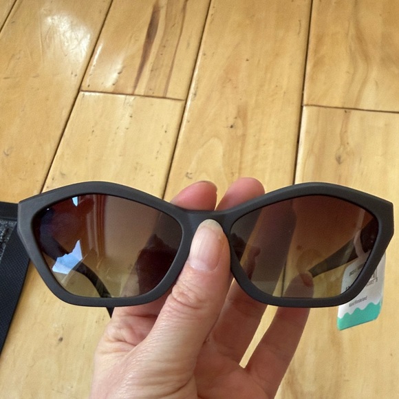 Goodr - Picture 3 of 4